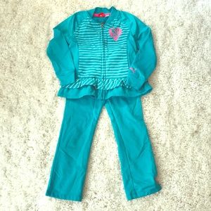 Girls Puma track suit